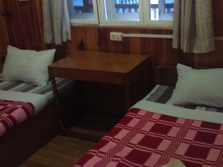 Bright Hotel Няунг Шве Екстериор снимка