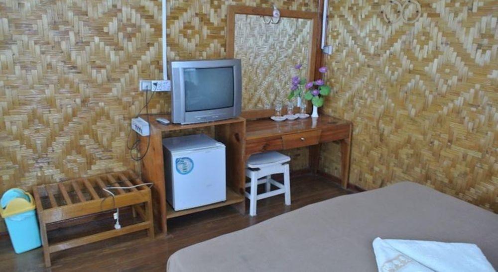 Bright Hotel Няунг Шве Екстериор снимка