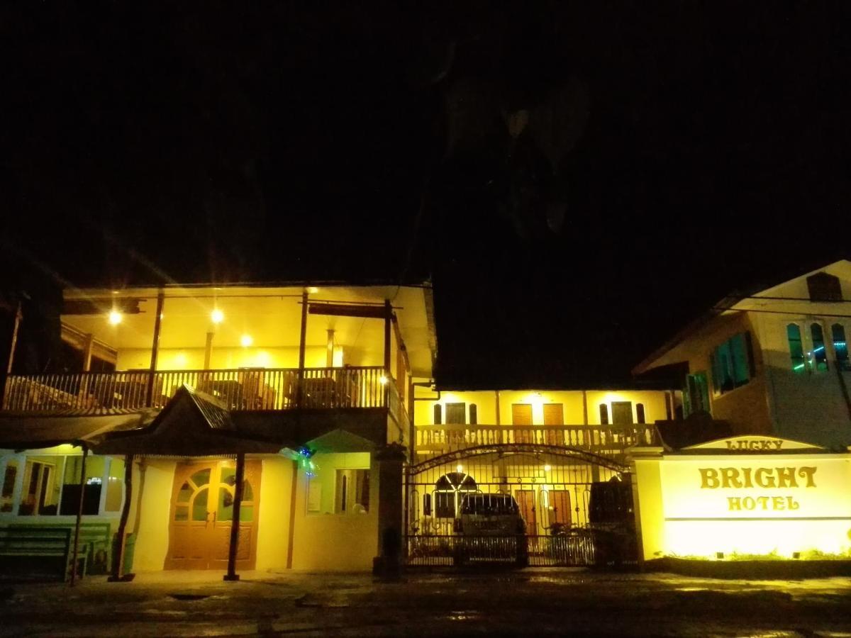 Bright Hotel Няунг Шве Екстериор снимка